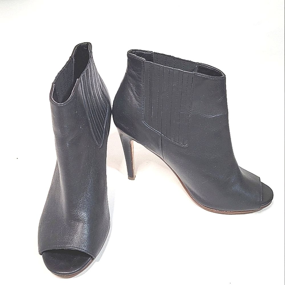 Halogen Black Peep Toe Bootie